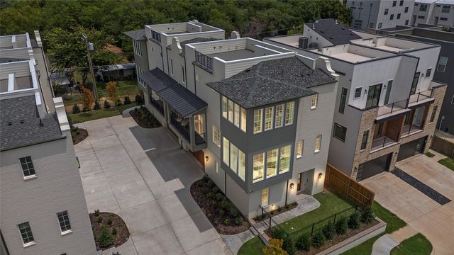 1029 Mobile Street, Dallas, TX 75208