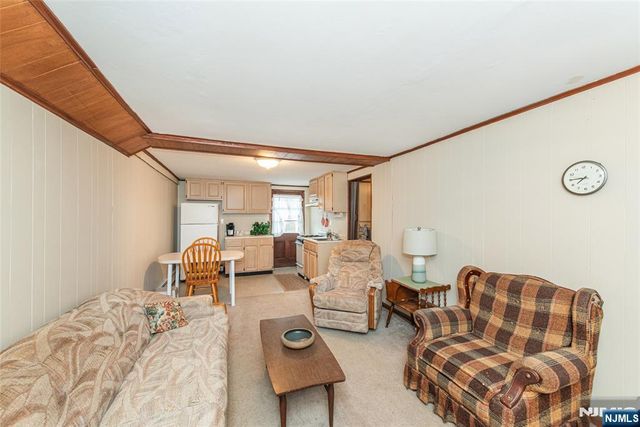 237 Skyline Lake Drive, Ringwood, NJ 07456