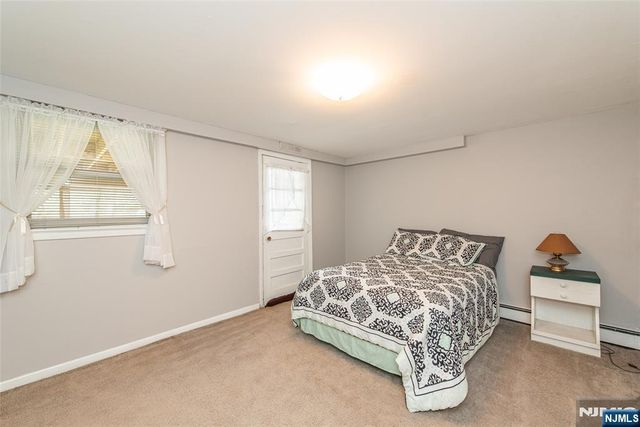 237 Skyline Lake Drive, Ringwood, NJ 07456