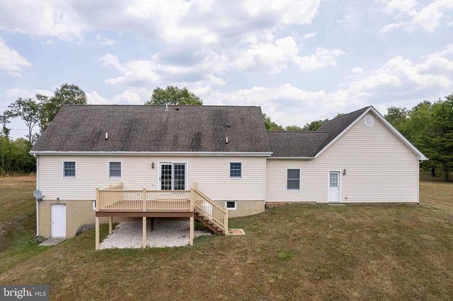 317 STRAWBERRY LN, Augusta, WV 26704