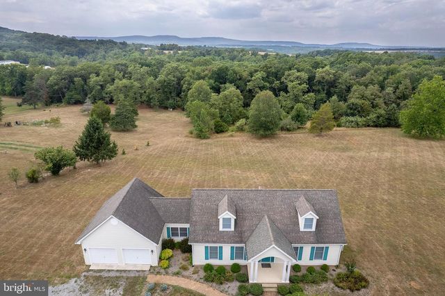317 STRAWBERRY LN, Augusta, WV 26704