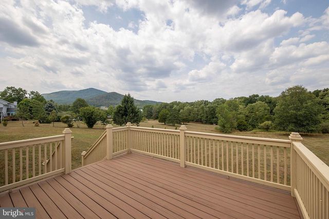317 STRAWBERRY LN, Augusta, WV 26704