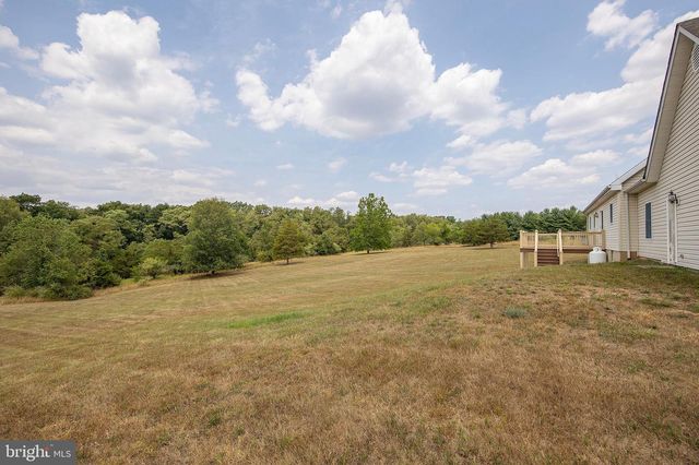 317 STRAWBERRY LN, Augusta, WV 26704