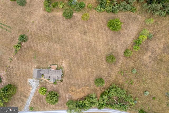 317 STRAWBERRY LN, Augusta, WV 26704
