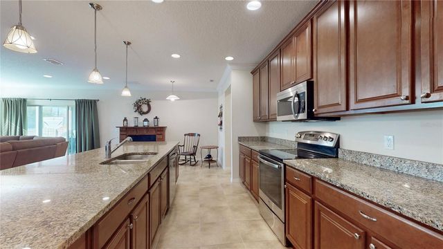 23543 STREAM AVENUE, Sorrento, FL 32776