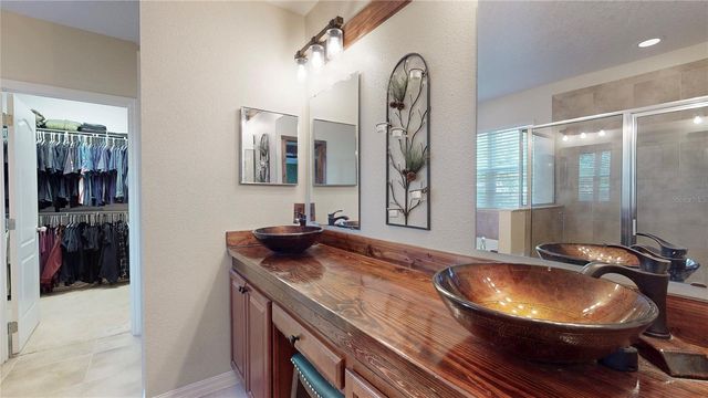 23543 STREAM AVENUE, Sorrento, FL 32776