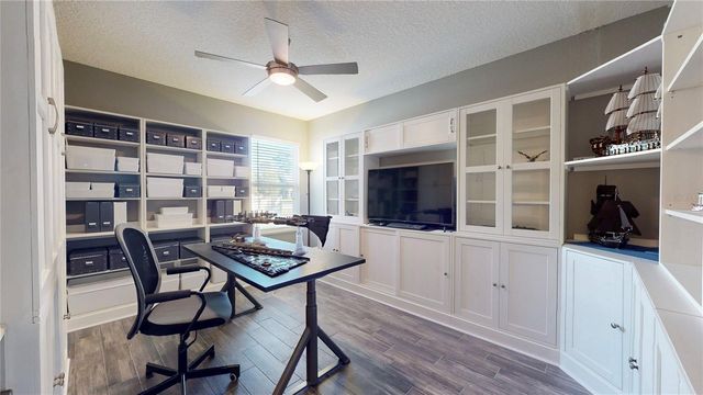 23543 STREAM AVENUE, Sorrento, FL 32776