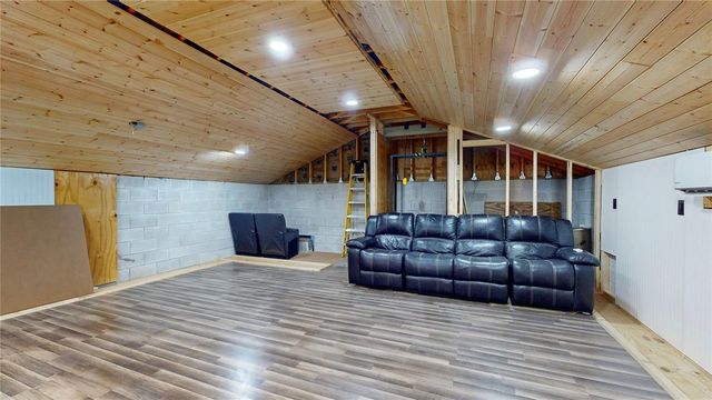 23543 STREAM AVENUE, Sorrento, FL 32776