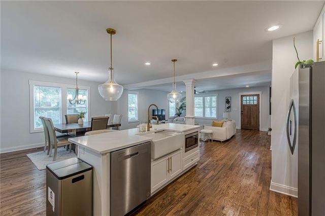 770 Waters SW Drive, Atlanta, GA 30310