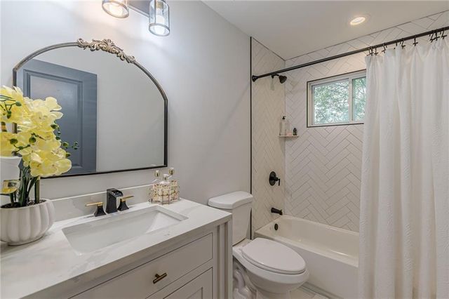 770 Waters SW Drive, Atlanta, GA 30310