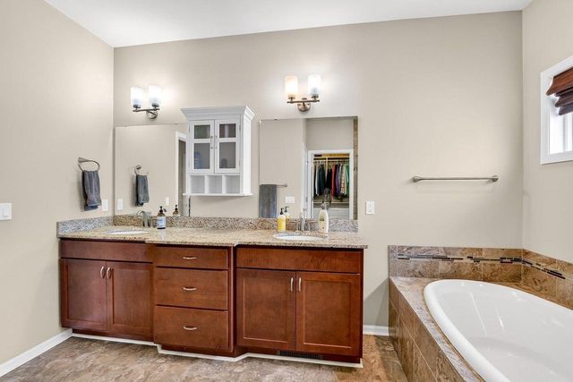 9420 Stoneywood Boulevard, Middleton, WI 53562