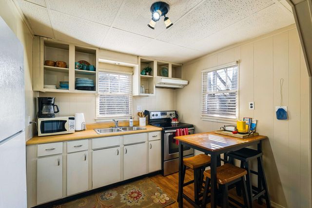 755 WILDWOOD LN, Shenandoah, VA 22849