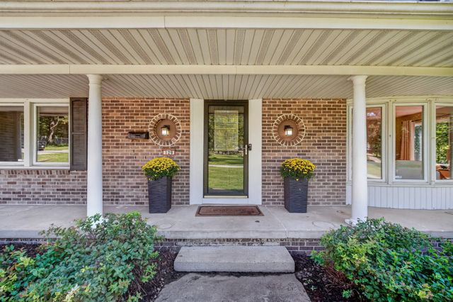 129 Lincoln Place Drive, Des Moines, IA 50312