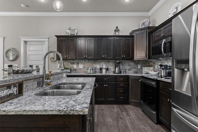 1 Embleton Drive, Bella Vista, AR 72714