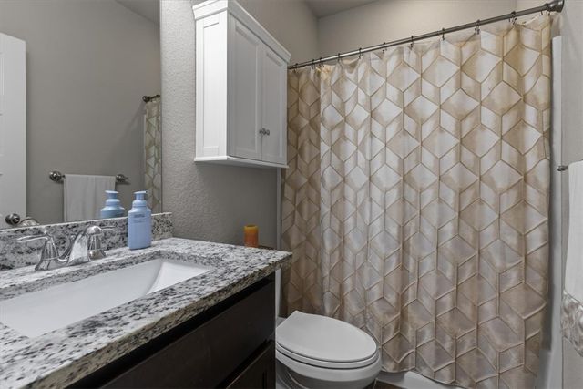 1 Embleton Drive, Bella Vista, AR 72714