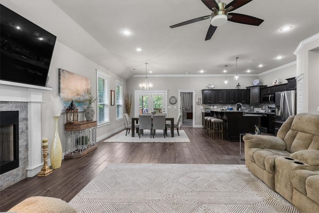 1 Embleton Drive, Bella Vista, AR 72714