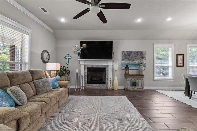 1 Embleton Drive, Bella Vista, AR 72714