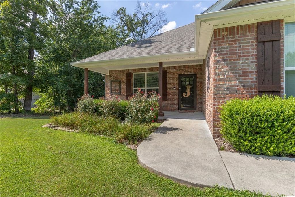 1 Embleton Drive, Bella Vista, AR 72714