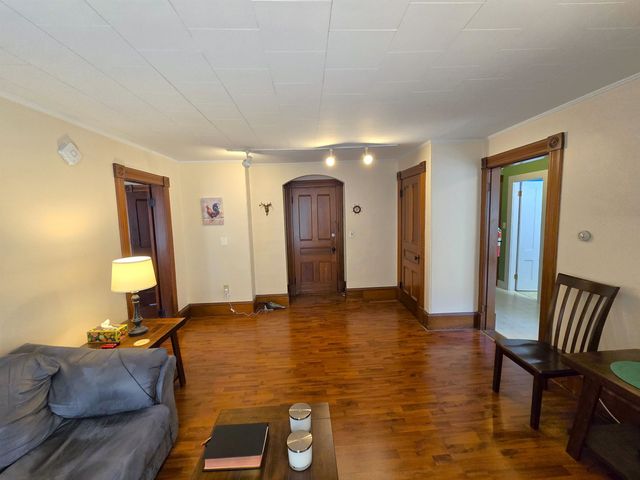 1027 Western Avenue, Brattleboro, VT 05301