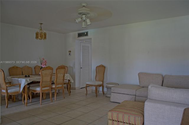 5300 Washington Street F215, Hollywood, FL 33021