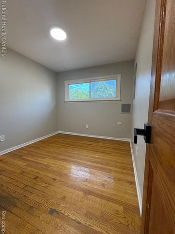 28111 Brentwood Street, Southfield, MI 48076