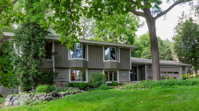 1421 Clement Street, Mendota Heights, MN 55118
