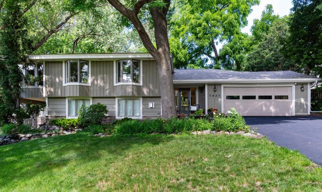 1421 Clement Street, Mendota Heights, MN 55118