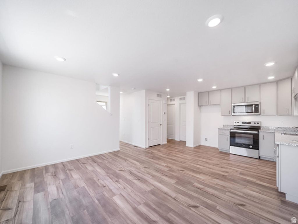 69 N JORDAN RIVER WAY, Saratoga Springs, UT 84045 — photo 5