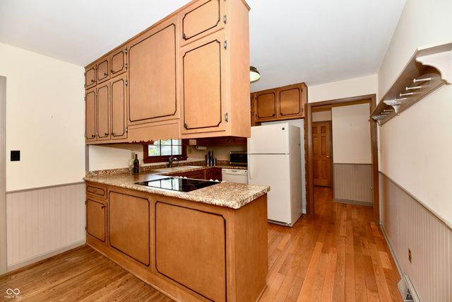 8340 Los Robles Road, Fishers, IN 46038