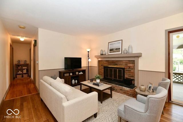 8340 Los Robles Road, Fishers, IN 46038