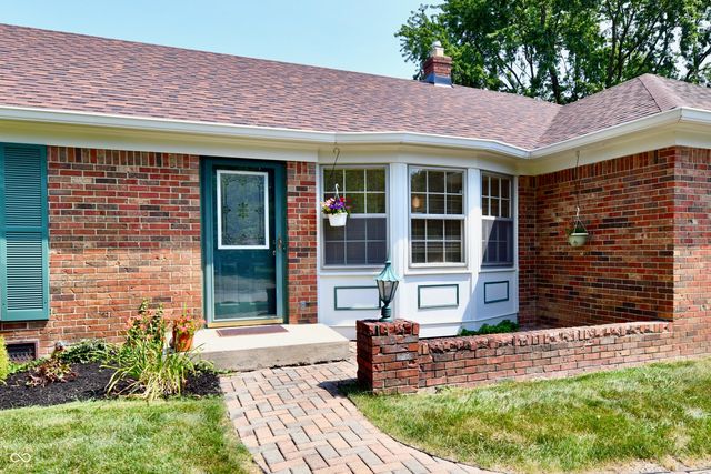 8340 Los Robles Road, Fishers, IN 46038