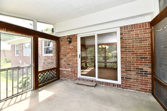 8340 Los Robles Road, Fishers, IN 46038