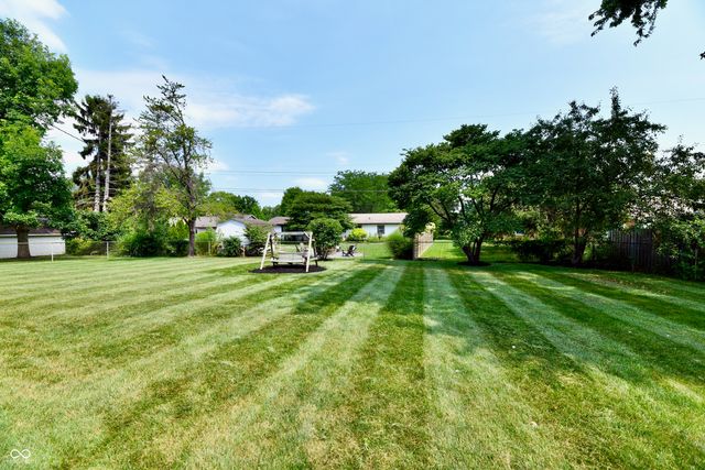 8340 Los Robles Road, Fishers, IN 46038