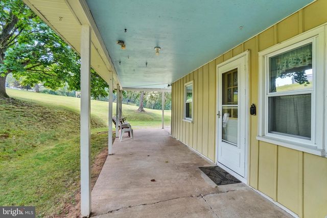 375 CLOVERLEAF RD, York, PA 17406