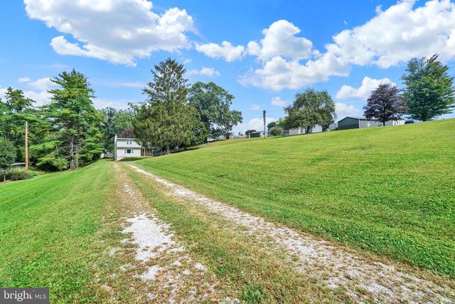 375 CLOVERLEAF RD, York, PA 17406