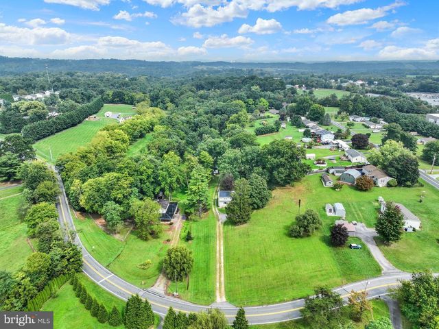 375 CLOVERLEAF RD, York, PA 17406