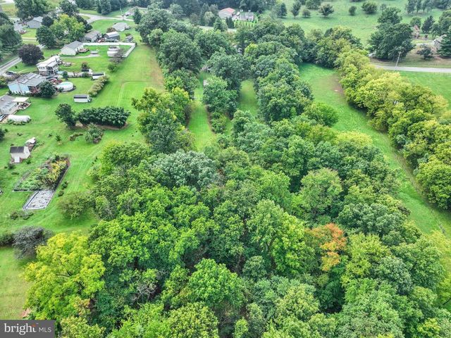 375 CLOVERLEAF RD, York, PA 17406