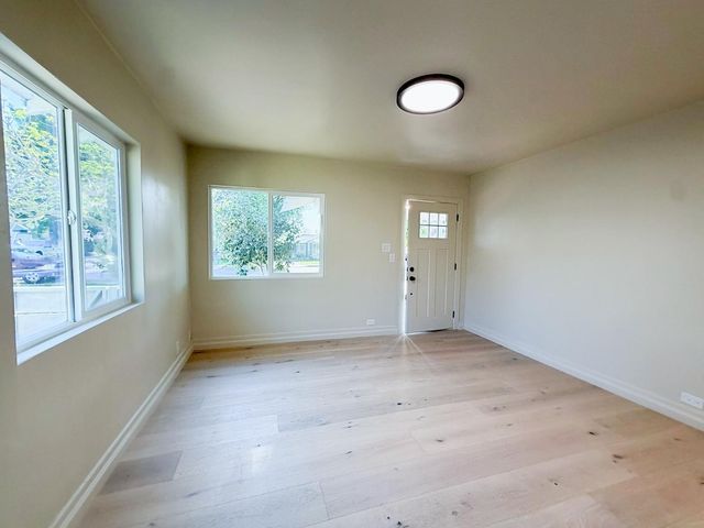 312 C St, Waterford, CA 95386