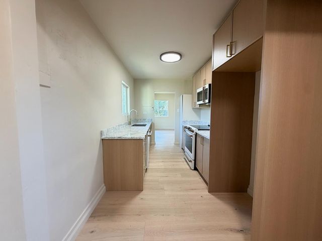 312 C St, Waterford, CA 95386