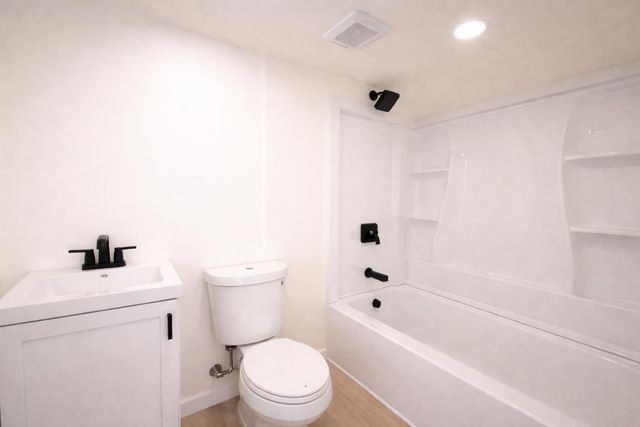 312 C St, Waterford, CA 95386