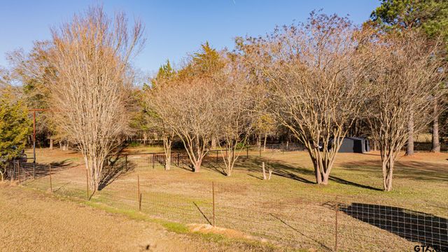 822 NE CR 2170, Mt Vernon, TX 75457