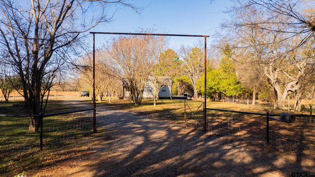 822 NE CR 2170, Mt Vernon, TX 75457