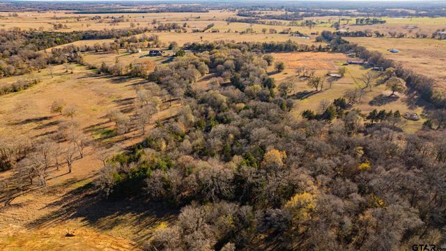 822 NE CR 2170, Mt Vernon, TX 75457
