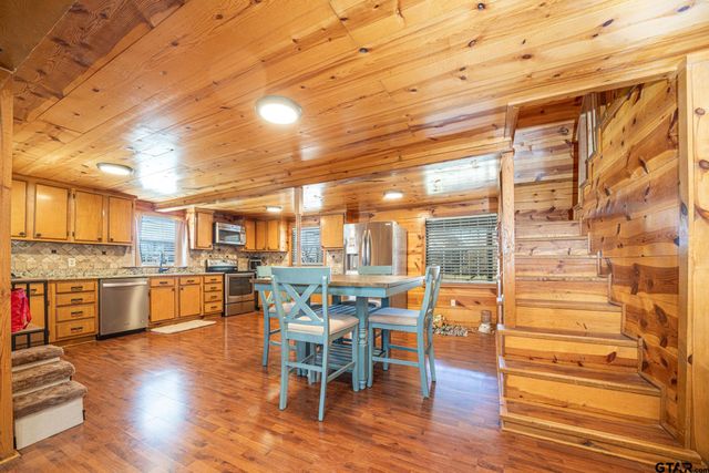 822 NE CR 2170, Mt Vernon, TX 75457