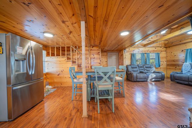 822 NE CR 2170, Mt Vernon, TX 75457