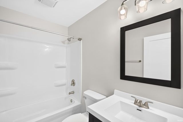 2405 Robinwood Drive, Lafayette, IN 47909