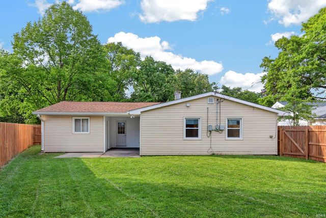 2405 Robinwood Drive, Lafayette, IN 47909