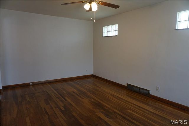 125 W Felton Avenue, St Louis, MO 63125