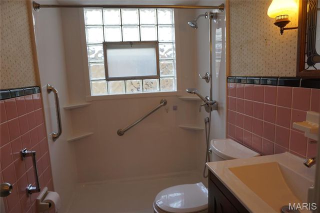 125 W Felton Avenue, St Louis, MO 63125