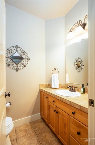 4512 N Trail Blazer, Meridian, ID 83642